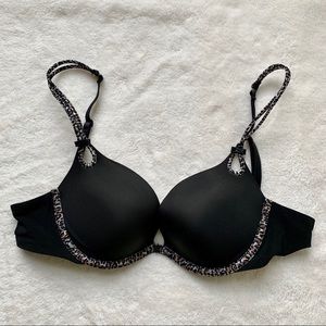 Victoria’s Secret black push-up bra size 34B